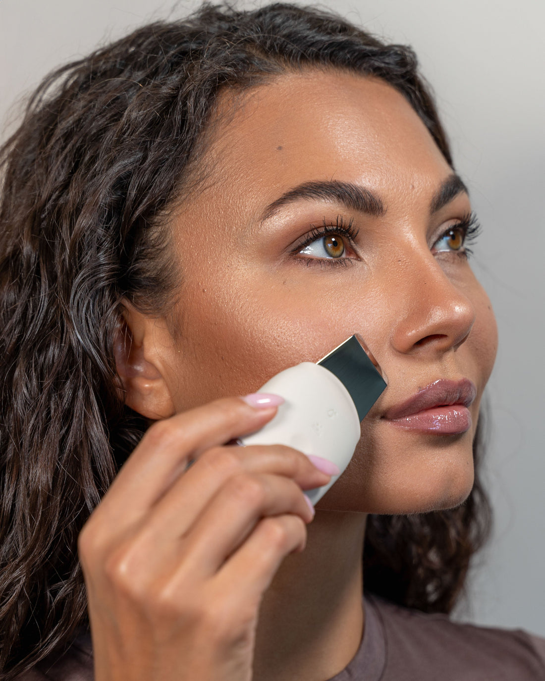 Benefits of Using a Facial Cleansing Brush