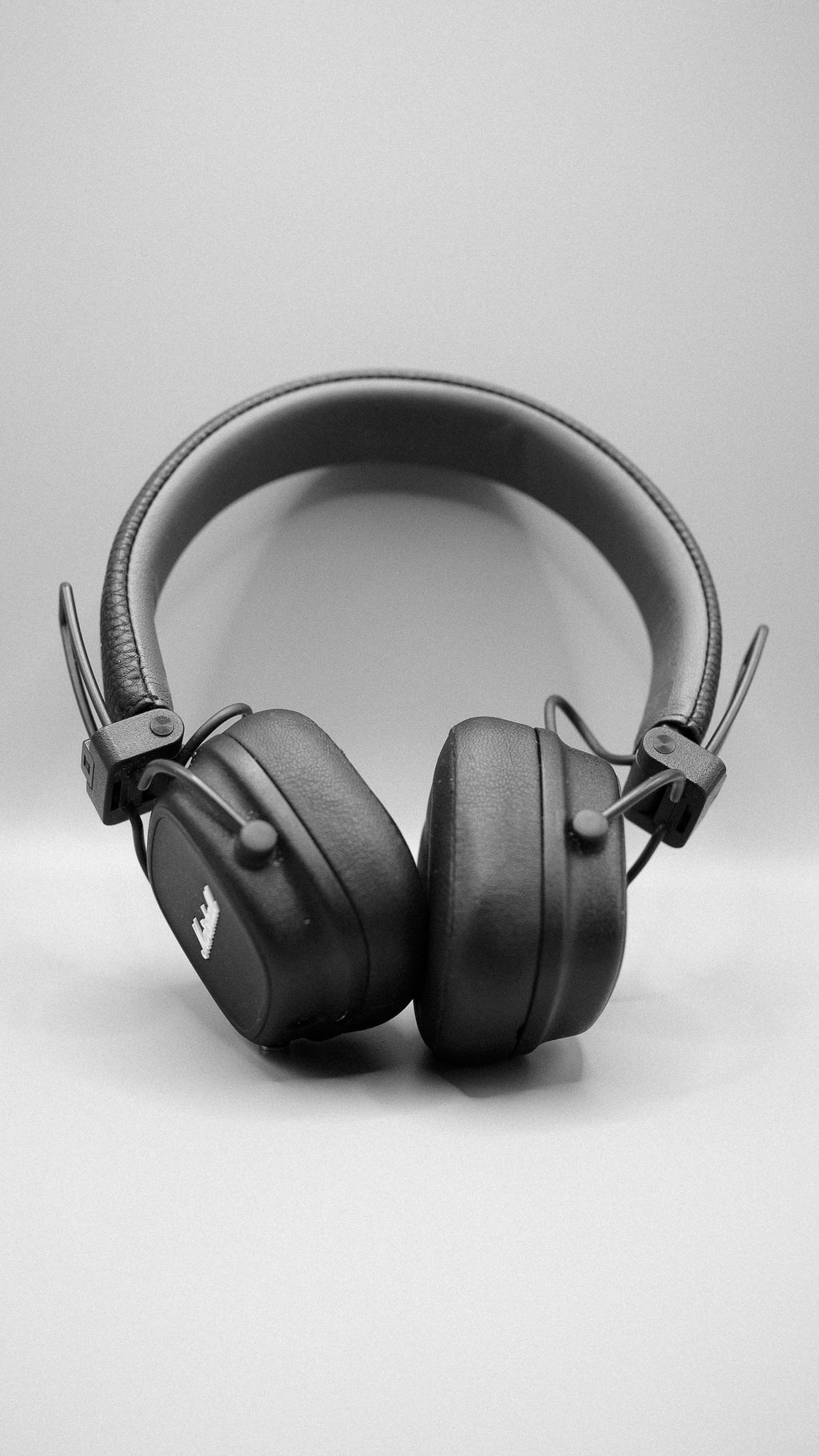 MUZIC Wireless Bluetooth Headphones — Custom